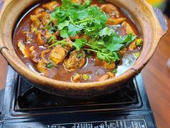 臭豆腐肥肠鸡煲-谢记上海大排档(长寿路店)