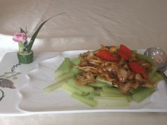西芹炒螺片-康大鲤鱼门海鲜城·中餐厅
