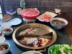 -小天鹅火锅·一线江景洪鼎旗舰店(洪崖洞店)