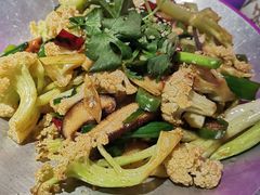干锅丽水香菇花菜-探花·意境江南菜·唐伯虎文化体验店·松鼠桂鱼(观前店)