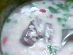 瞧鸽子肉多结识-品记潮汕砂锅粥(湖东路店)