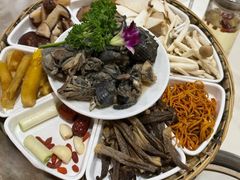 -土连锅·现熬养生汤锅(梁家巷店)