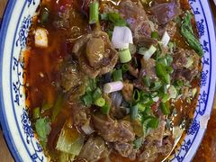 -渝之汇牛肉豌杂面