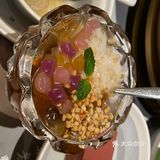 料丰富量足，四个成人够吃，还加了宽面条。整个字就是鲜