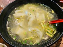 菜肉大馄饨-王中王餐厅(东安路店)