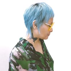 -东秀护肤造型