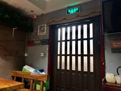 大堂-万记麻辣烫国展总店