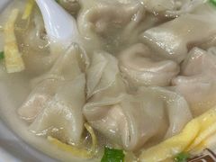 刀鱼馄饨-老半斋(福州路店)