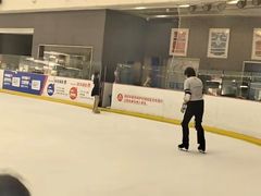 -冠军冰场CHAMPION RINK(百年港湾奥特莱斯店)