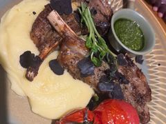 -JINNS锦时 steak&pizza(浸信会礼拜堂旧址店)