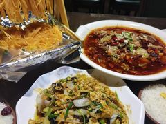 -东口码头·烧鸽子·鱼头泡饼·地方菜(金鹰悦城店)