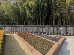 -上海市龙华烈士陵园