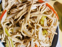 凉拌豆腐丝-小田油焖小龙虾(双井店)