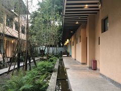 -乐领拈花溪·林涧食韵