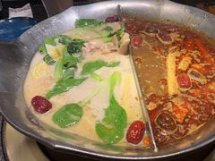 -湊湊火锅·茶憩(打浦桥日月光店)