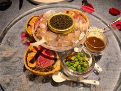 惠灵顿牛排-弦月窗LUNETTE BY AMANDA(复兴路店)