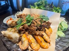 -大头虾越式风味餐厅(光明广场店)