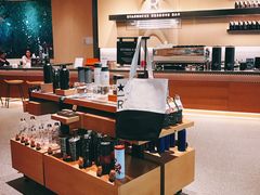 -星巴克臻选(上海合生汇1F店)