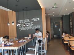 用餐区-汉堡王(下沙银泰店)