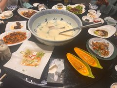 -南京金牛湖巨碗鱼头