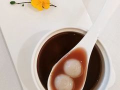 红豆沙丸子-醉辉皇上海之巅(上海中心大厦店)