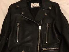 -Acne Studios(芮欧百货店)