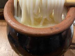 小罐子鸡汤虾仁米线-雀舞云南菜(天津天河城购物中心店)