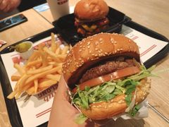 -The Habit Burger Grill 哈比特汉堡(复兴soho店)