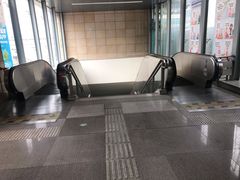-靖江路(地铁站)