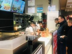 -肯德基(洛川店)