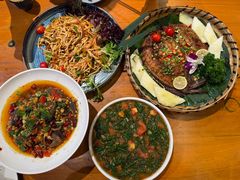 -老滇山寨•云南特色菜•地方菜•民族风情歌舞表演(金碧店)