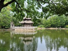 -习家池