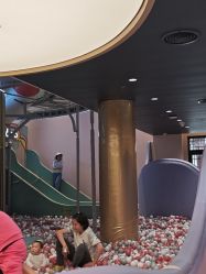 -奈尔宝·国风主题儿童乐园·亲子餐厅(豫园商城店)