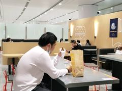 大堂-麦当劳(北京大兴机场二层国内到达(安检外)店)