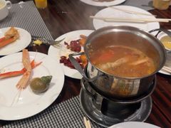 -广州万富希尔顿酒店·感趣自助餐厅·金秋蟹宴生蚝海鲜刺身