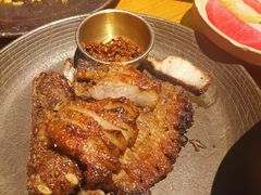 厚切傣式猪五花与奶油生菜-SHAN山(前滩太古里店)