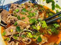 -岷山饭店-芝芝自助餐厅