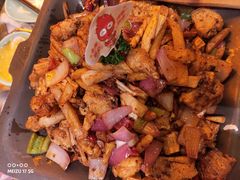 -炭舍干锅·烤鱼(扬名广场店)