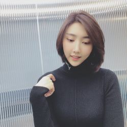 -变画·发型STUDIO