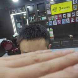 -Barber潮先生男士理发店
