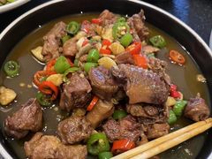 -鱼鲜饭香·招牌汽锅剁椒鱼头王