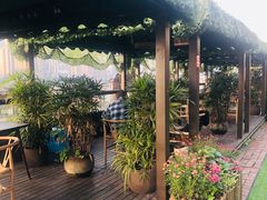 -冰冰龙虾·江湖菜·花园江景餐厅