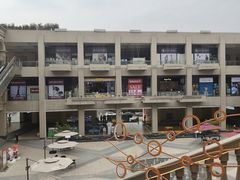 -王府井奥莱临潼小镇(临潼店)