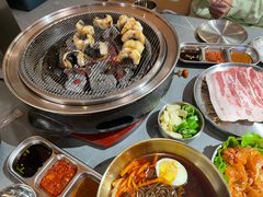 -围炉肉舍•炭烤活鳗•丹东海鲜烤肉(步行街店)