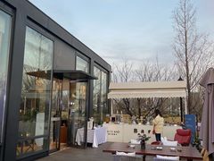 -窗外西餐厅(普罗理想国店)