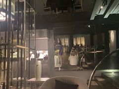 -穹六人间 people 6(岳阳路店)