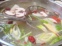 -乡土黄·鲜牛肉火锅·小龙虾(兴业街店)