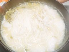酸菜鱼米粉-家有好面(静安大融城店)