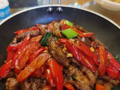 坛子辣椒肉炒肉-尚禾厨·湘菜馆(步行街店)