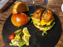 -HIGH FIVE哈福手工汉堡(桂林路店)